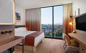 Moxy Sydney Airport